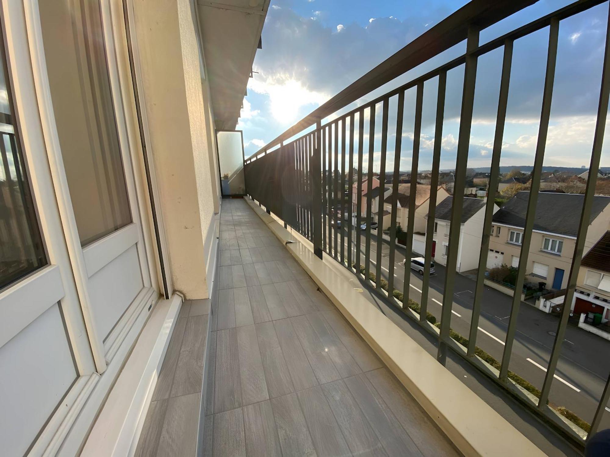 Apartamento Le Spacieux - Circuit - Parking - 8 Personnes - Reve Au Mans Le Mans Exterior foto