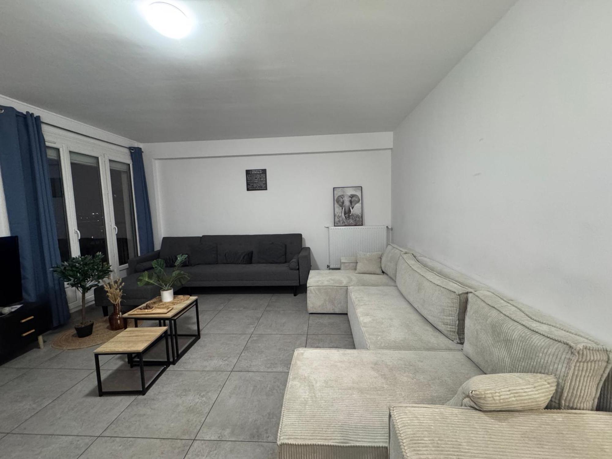 Apartamento Le Spacieux - Circuit - Parking - 8 Personnes - Reve Au Mans Le Mans Exterior foto